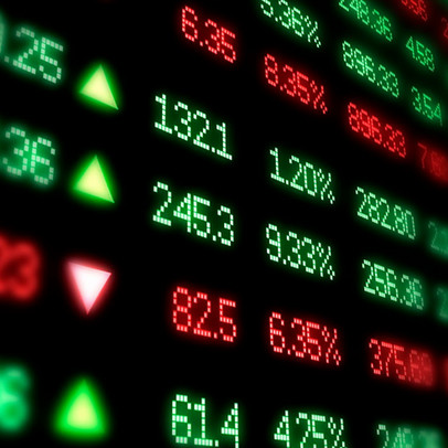 Phiên 17/3: Khối ngoại tiếp tục bán ròng hơn 1.000 tỷ đồng, tập trung “xả” CTG, VNM, POW