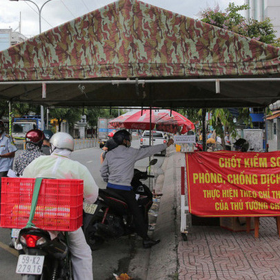 Phó Giám đốc Sở Giao thông Vận tải TP.HCM: 'Vấn đề tháo gỡ rào chắn mới chỉ đang dự thảo'