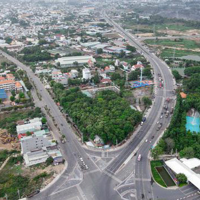 Phó Thủ tướng chỉ đạo khẩn trương khép kín các tuyến đường Vành đai 3, 4 Tp.HCM vào năm 2025