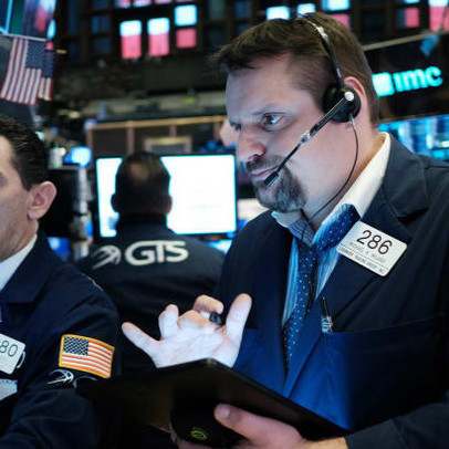 Phố Wall diễn biến trái chiều do lo ngại về làn sóng dịch bệnh thứ 2, Dow Jones và S&P 500 dứt đà tăng 4 phiên liên tiếp