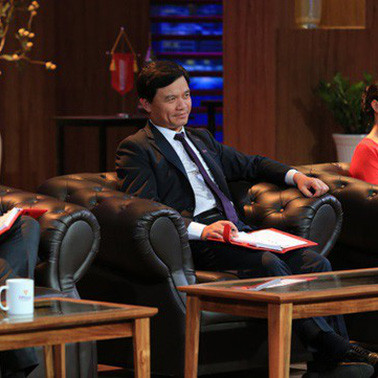 Phong thái doanh nhân lịch lãm của dàn “cá mập” trong Shark Tank Việt Nam