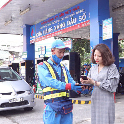 PVOIL “thông tuyến” giao dịch điện tử với 16 ngân hàng