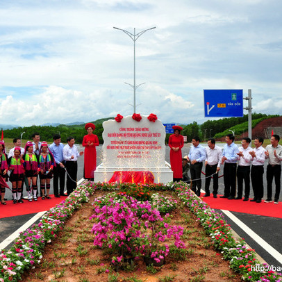 Quảng Ninh hoàn thành đường 15km nối sân bay Vân Đồn đến Khu phức hợp giải trí cao cấp Vân Đồn