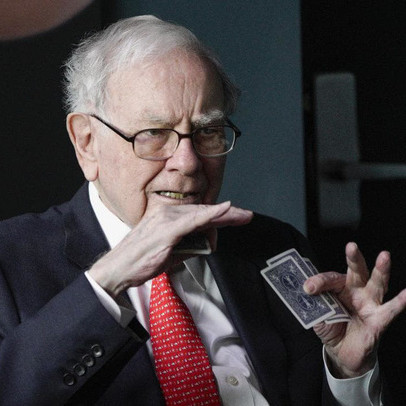 Quyết định đầu tư vào nước Anh của Warren Buffett ở thời điểm này là có sáng suốt?