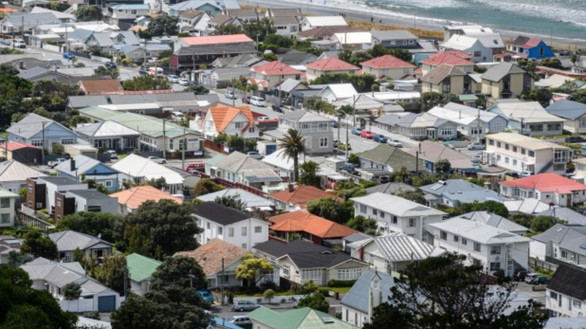 Rao bán nhà, hứa tặng cả ôtô mới để hâm nóng thị trường ở New Zealand - Ảnh 1.