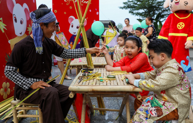 Rộn ràng Tết Việt ở chung cư, khu đô thị - Ảnh 5. Rộn ràng Tết Việt ở chung cư, khu đô thị - Ảnh 5.