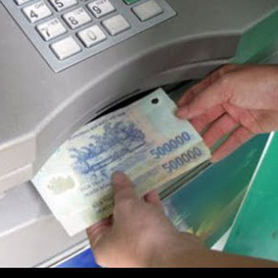 Rút tiền ATM thường xuyên nhưng nhiều người chưa chắc đã biết vì sao lúc được rút tối đa 5 triệu, lúc chỉ 3,5 triệu một lần