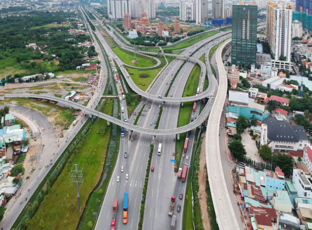 Sau giãn cách xã hội, Tp.HCM cần đẩy mạnh công tác xử lý đất đai, hạ tầng đi trước một bước - Ảnh 1.
