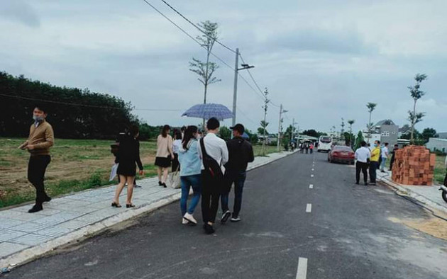 Sau mỗi làn sóng Covid-19, thị trường bất động sản lại trỗi dậy mạnh mẽ - Ảnh 1.