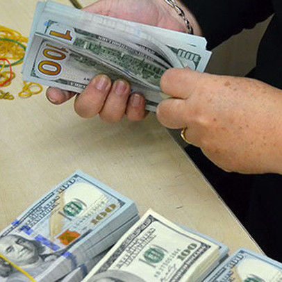 Sau Tết, giá USD ngân hàng bất ngờ tăng mạnh