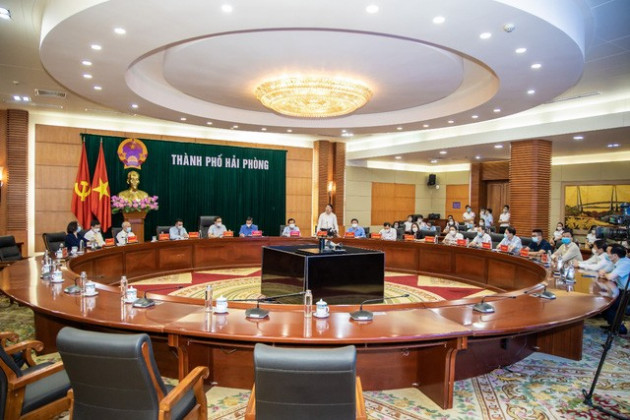 SCB tặng Hải Phòng 5 xe tiêm chủng cơ động - Ảnh 1.