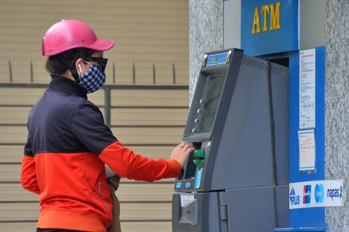 Sẽ giới hạn số lượng thẻ ATM với mỗi khách hàng?