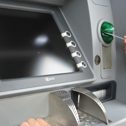 Sẽ phạt ngân hàng để máy ATM thiếu tiền, không hoạt động