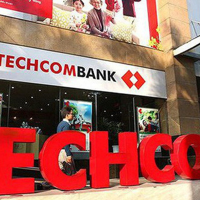 Sếp Phó Techcombank muốn bán bớt cổ phiếu