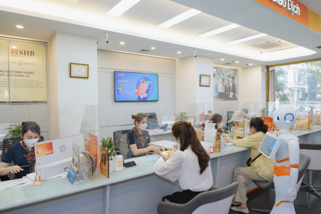 SHB đưa Robot thông minh vào phục vụ giao dịch nâng cao trải nghiệm - Ảnh 4.