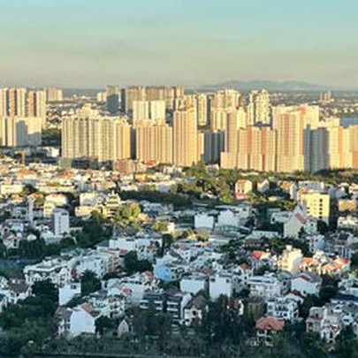 Siết tín dụng chưa chắc hạ được "sốt" nhà, đất