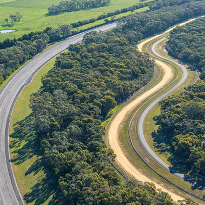 Sở hữu đường thử Lang Lang, VinFast chung tay phát triển công nghiệp ô tô toàn cầu