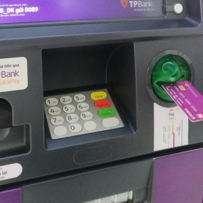 Sớm chuyển đổi sang thẻ chip để giảm mối lo mất tiền