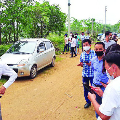 Sốt đất là do nhóm đầu tư cá mập tạo nên