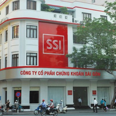 SSI đặt mục tiêu lợi nhuận trước thuế tăng 15% so với năm 2017, trình kế hoạch đổi tên