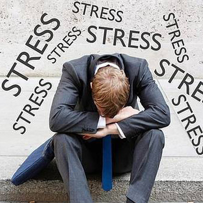 Stress, trầm cảm, tự tử... và mối quan hệ đặc biệt với biến động của nền kinh tế