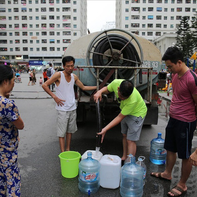 Sự cố nước sông Đà: Viwaco nói gì về yêu cầu bồi thường gần nửa tỉ của dân?