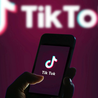 Sự vươn lên mạnh mẽ của Tiktok: mỗi tháng “ngốn” trung bình 26 tiếng của người dùng, bỏ xa Facebook, Instagram