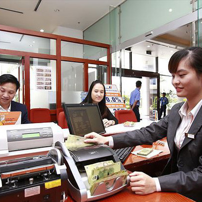 Sức ép tăng lãi suất cho vay đang lớn dần
