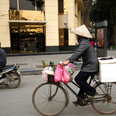 Tác dụng thú vị của bức tường ngăn cách “hai thế giới” ở Hà Nội