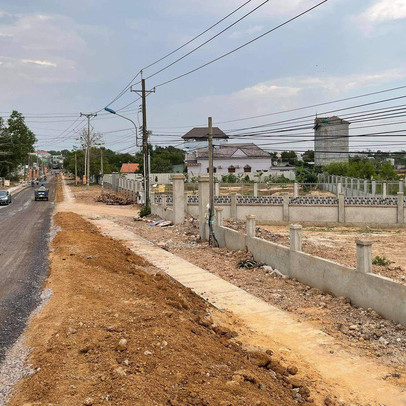 Tài chính sẵn 1 tỷ đồng, muốn đầu tư vào bất động sản, có nên vay ngân hàng 500 triệu đồng? Và nên mua loại hình nào để có lời?