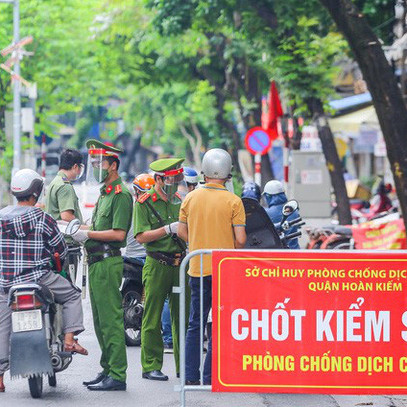 Tại sao cấp giấy phép đi đường tại Hà Nội lại là một việc khó?