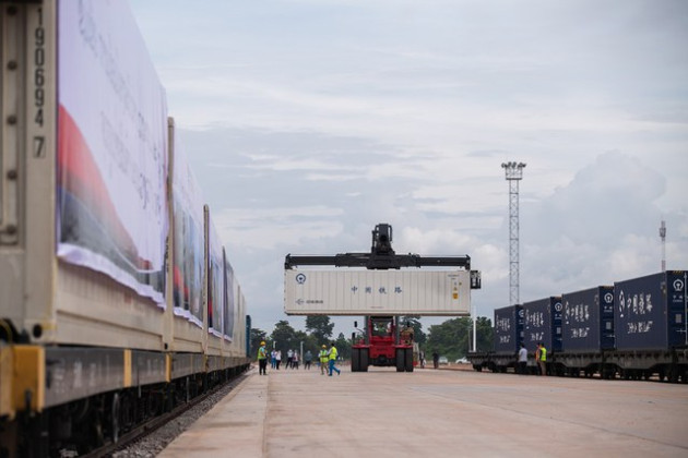 Tàu Lào-TQ 1 năm nhìn lại: Vận chuyển 10 tỉ NDT hàng hoá, 2 triệu tấn hàng, cho Lào cơ hội trở thành siêu trung tâm thương mại trên đất liền - Ảnh 2.