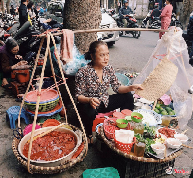 “Tây ba lô” xếp hạng Hà Nội là thành phố du lịch rẻ nhất thế giới - Ảnh 2.