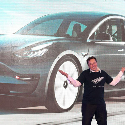 Tesla lên kế hoạch giảm giá xe điện xuống còn 600 triệu đồng