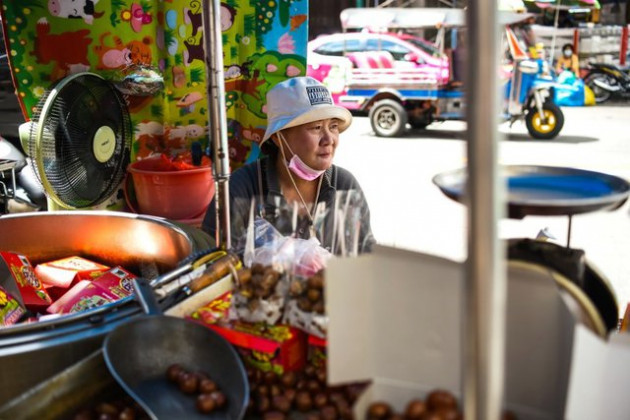 Thái Lan: Sở hữu công việc ổn định cũng không thể trả khoản nợ 5 tỷ đồng, chính phủ và các tổ chức nỗ lực hỗ trợ người dân - Ảnh 1.