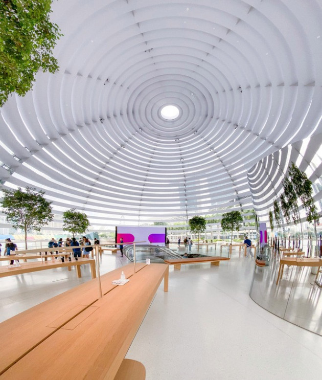 Tham quan Apple Store hình cầu nổi trên mặt nước vừa mới được khai trương tại Singapore - Ảnh 5.