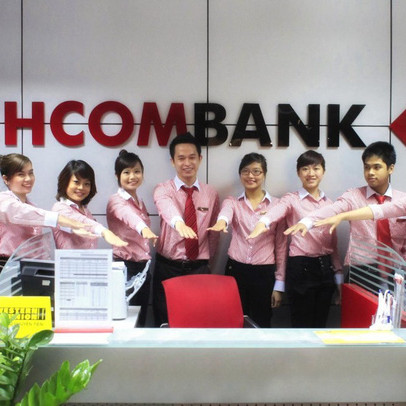 Thăng 3 hạng trong Top lợi nhuận, thu nhập bình quân nhân viên Techcombank vọt lên 30 triệu đồng/tháng