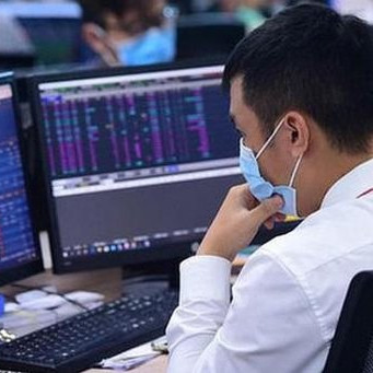 Thanh khoản thị trường giảm mạnh phiên đầu tiên áp dụng giao dịch lô lẻ