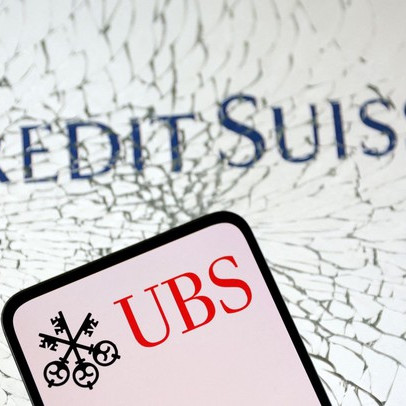 Thị giá 8 tỷ USD, Credit Suisse chính thức phản đối việc bán mình cho UBS giá bằng 1/8