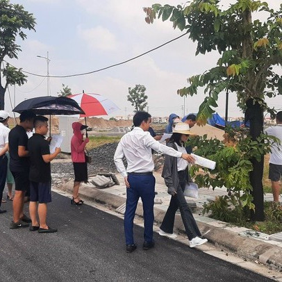 Thị trường bất động sản khó chồng khó, nhà đầu tư đang phải “tự cứu” lấy mình?