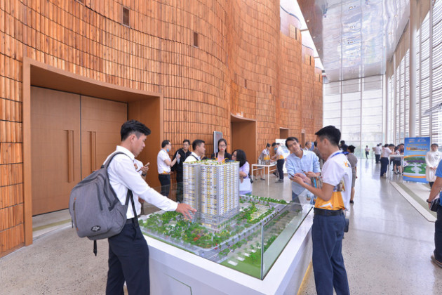 Thị trường bước vào giai đoạn “bình thường mới”, có nên đầu tư bất động sản lúc này? - Ảnh 2.