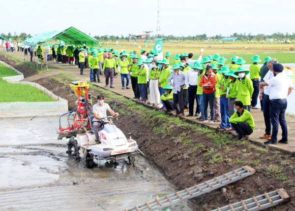 Thị trường cơ khí nông nghiệp Việt Nam hấp dẫn nhưng đang thuộc về ai?