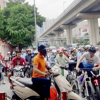 Thời điểm nào Hà Nội mới cấm xe máy, thu phí ô tô vào nội đô?