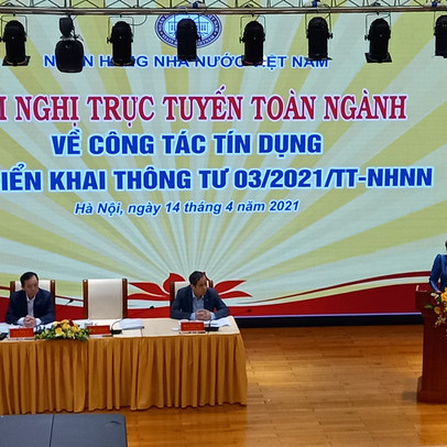 Thống đốc Nguyễn Thị Hồng: Các ngân hàng cần điều hành tín dụng tăng trưởng đi đôi với chất lượng, không đánh đổi lợi nhuận với rủi ro