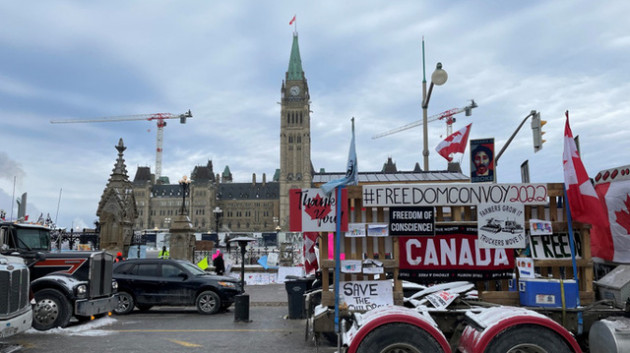 Thủ đô Canada ban bố tình trạng khẩn cấp