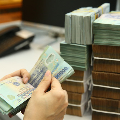 Thu thuế TNCN từ nghệ sĩ giảm sâu vì Covid-19, từ nhà đầu tư bất động sản, chứng khoán lại tăng vọt