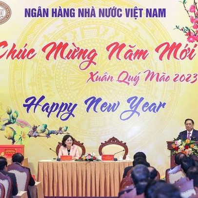 Thủ tướng chỉ đạo ngành ngân hàng tập trung tháo gỡ khó khăn thị trường bất động sản