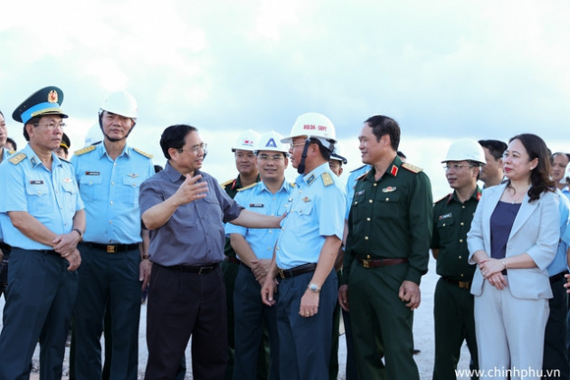 Thủ tướng kiểm tra, đôn đốc, tháo gỡ vướng mắc cho dự án sân bay Phan Thiết - Ảnh 2.