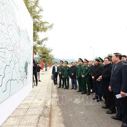 Thủ tướng Phạm Minh Chính khảo sát các dự án hạ tầng tại tỉnh Cao Bằng