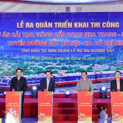 Thủ tướng: Vừa cải tạo, nâng cấp đường sắt Hà Nội-TPHCM, vừa nghiên cứu, chuẩn bị đầu tư đường sắt tốc độ cao Bắc-Nam